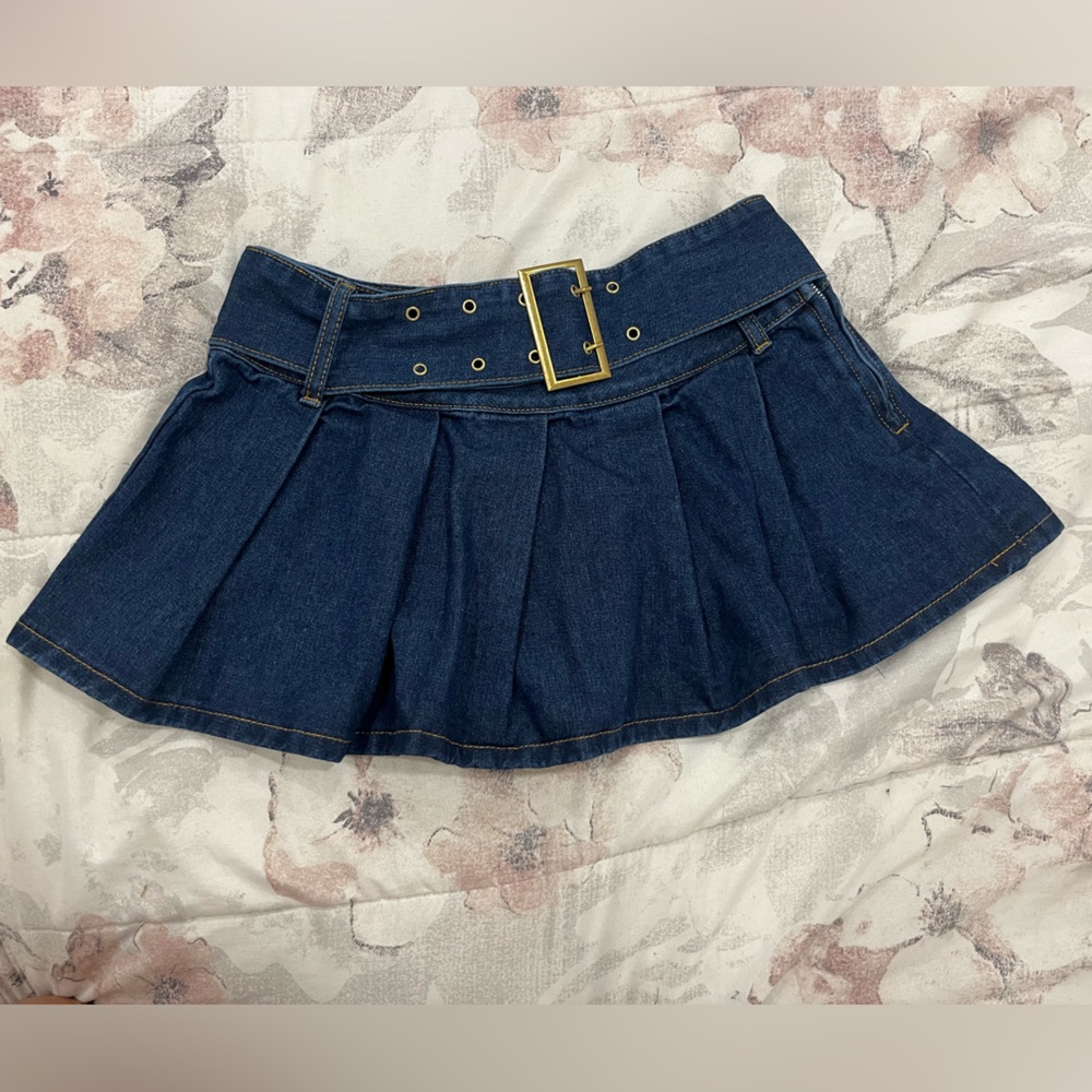 Pleated Denim Mini Skirt